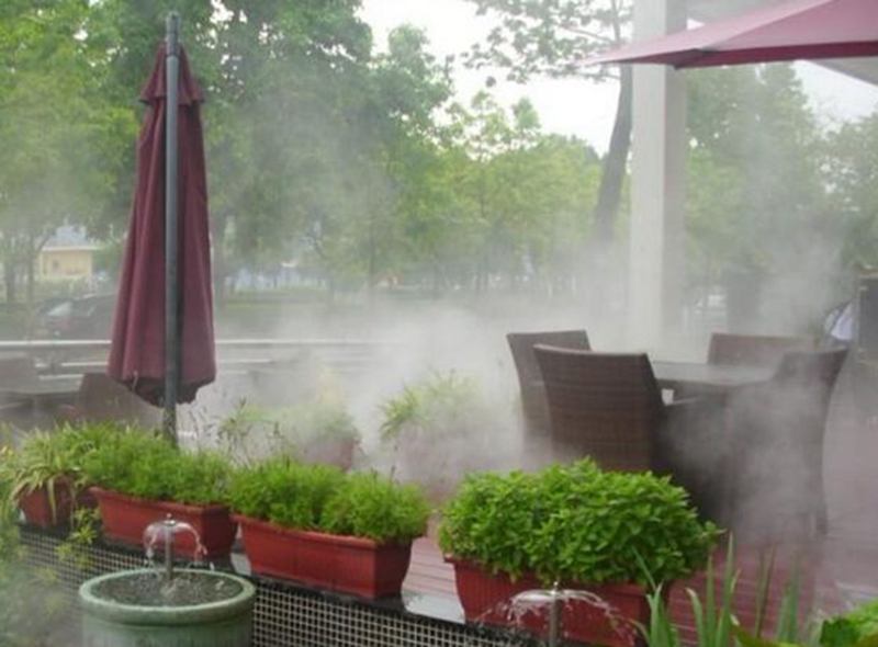 喷雾降温系统多少钱 夏季炎炎，人造雾高压设备降温加湿较甜
