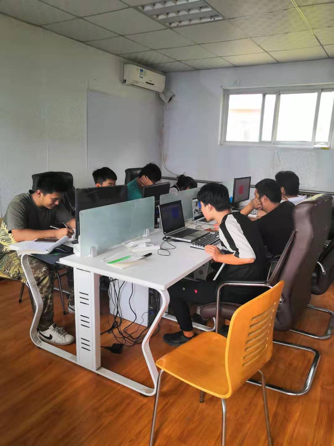 沧州有工厂实践的模具设计培训中心 关于我们