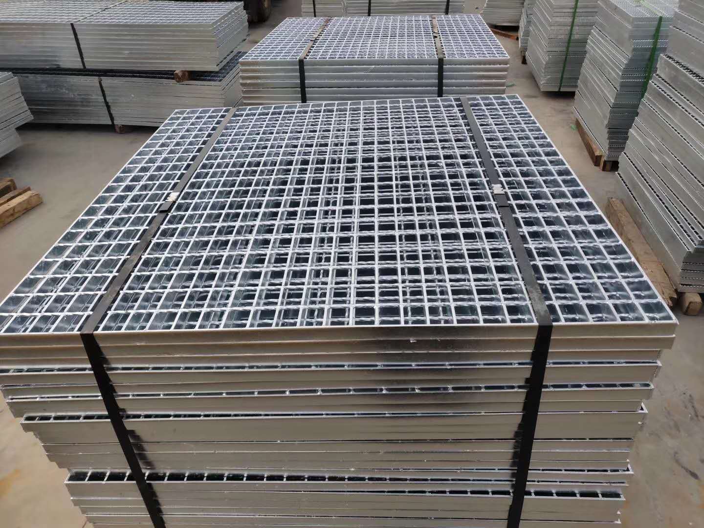 厂家直供 热镀锌钢格板 现货 镀锌沟盖板 定制 多规格镀锌钢格栅
