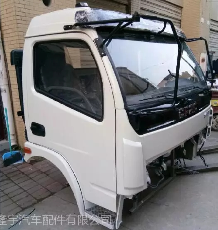 2020款东风途逸驾驶室空气滤芯空气滤清器货车配件