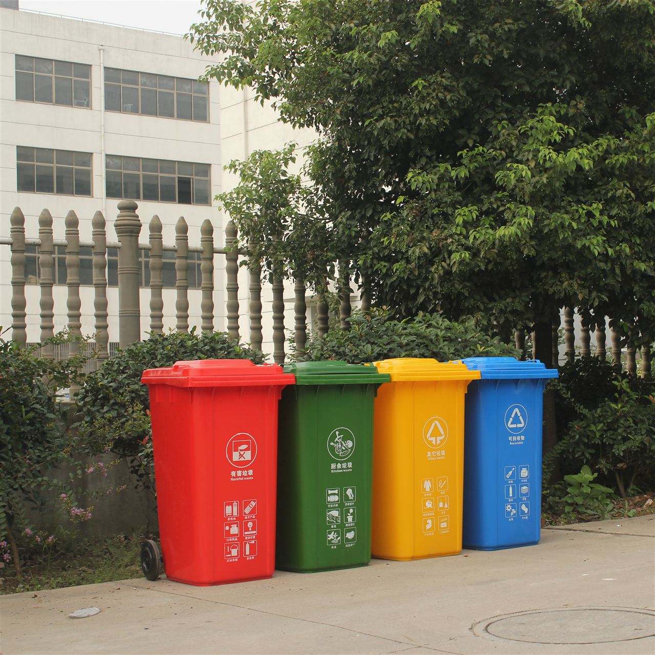环卫垃圾桶设备全自动垃圾桶注塑机