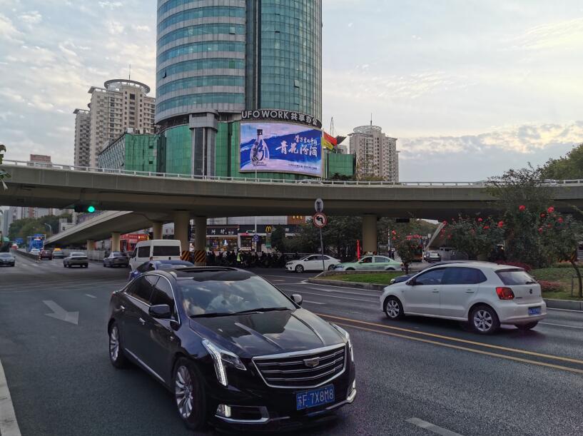 郑州火车站广场LED广告媒体运营商