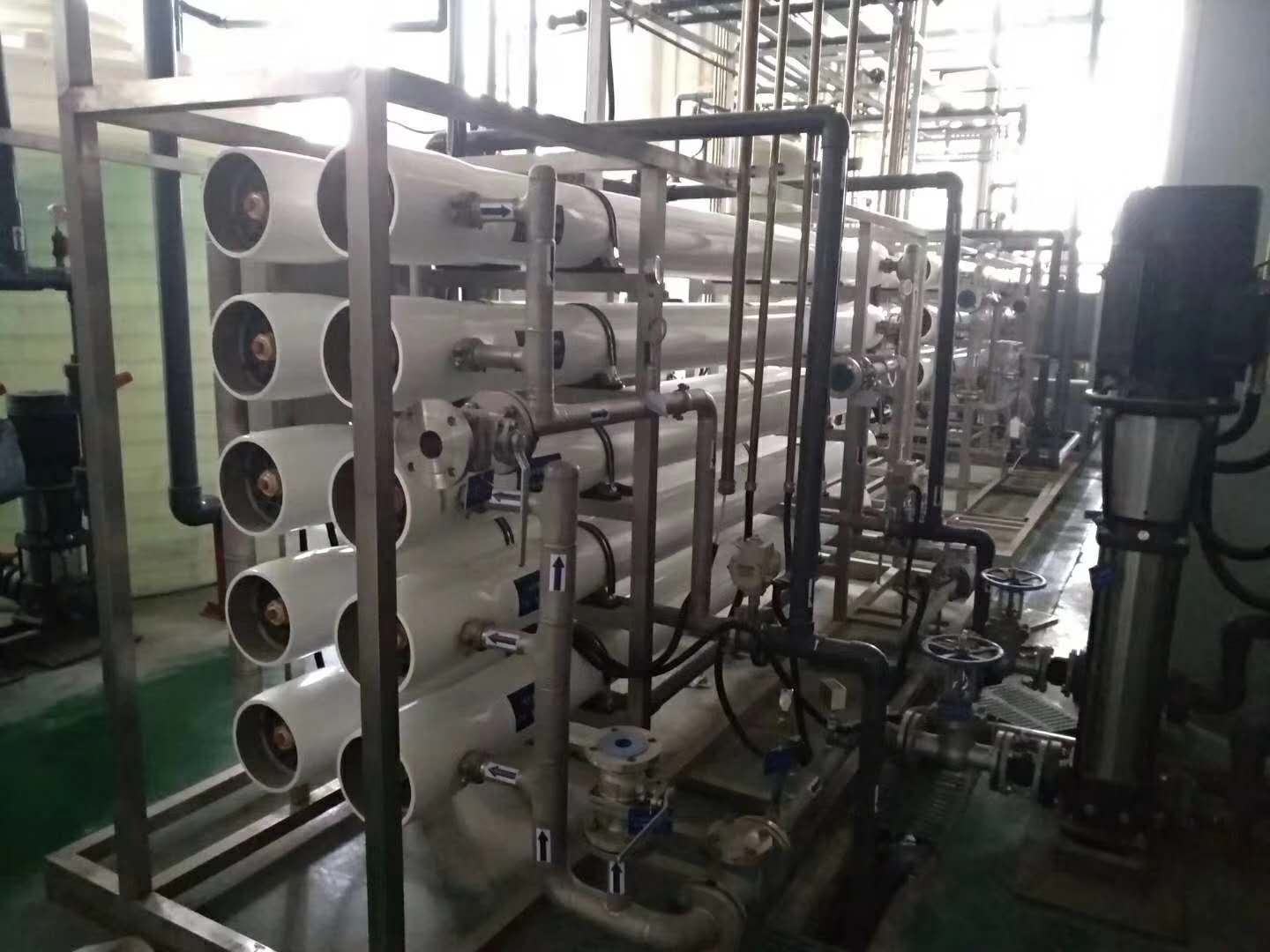 六盘水纯净水设备生产厂家 采用离子交换技术