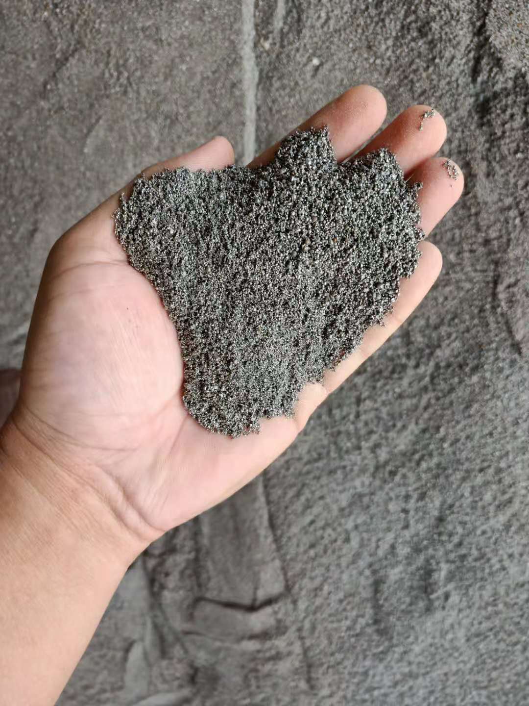 晟博安配重砂堆积密度大具有较强的耐磨损性能按比重要求供应