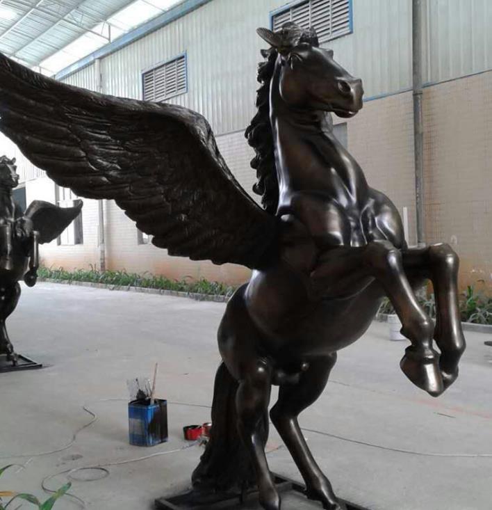 东莞玻璃钢飞马雕塑 飞马模型 动物雕塑厂