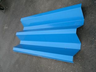 江苏YXB130-300-600型彩钢屋面板参数及规格