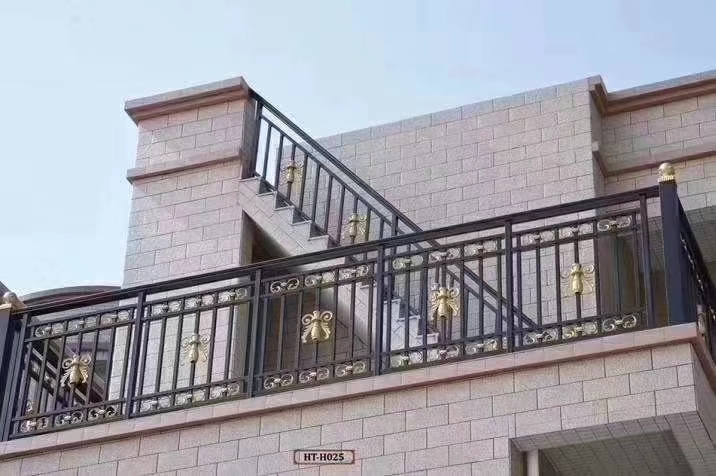 西宁不锈钢护栏定制