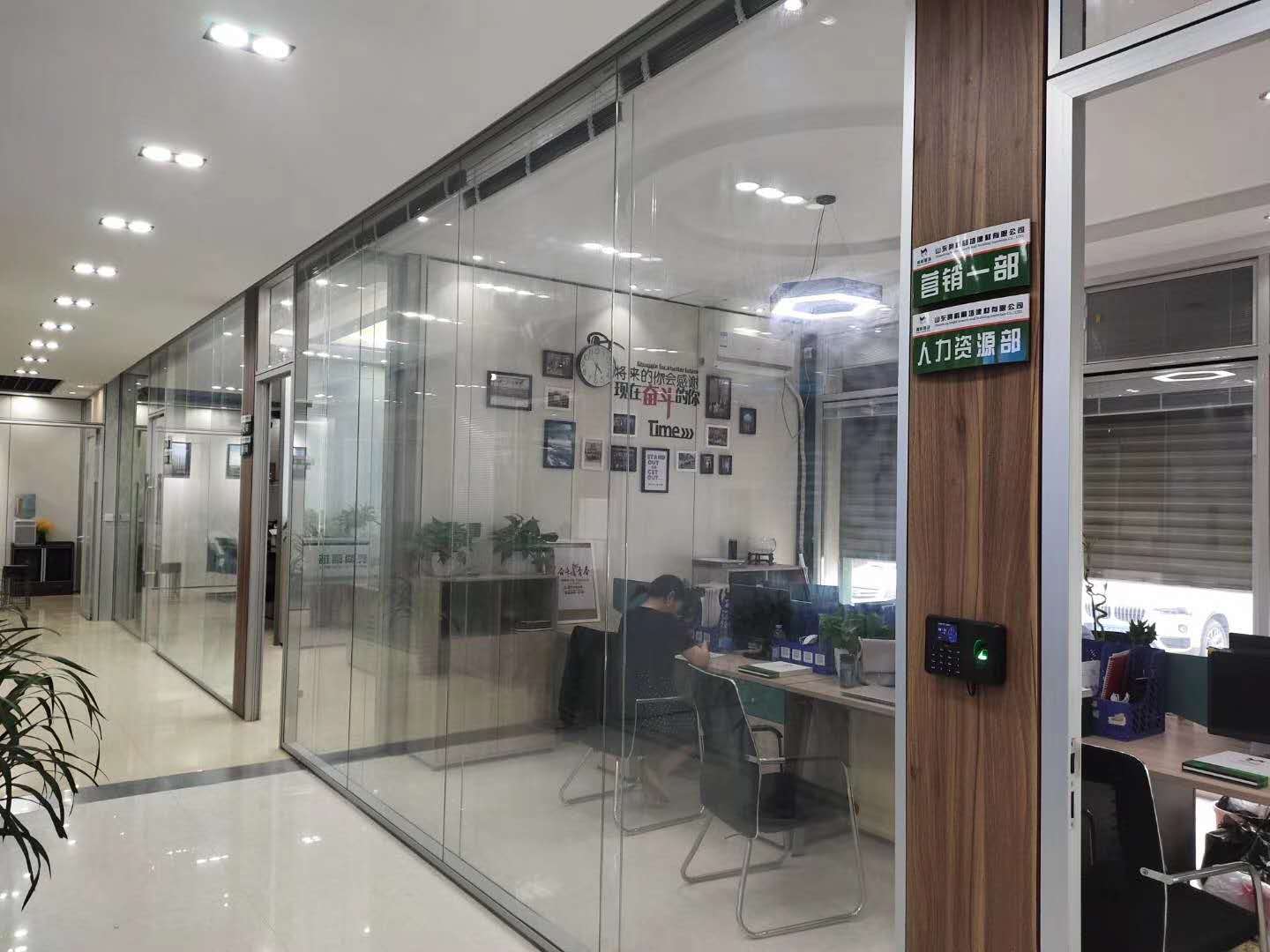 内钢外铝玻璃隔断 青州市会议室隔断型号 厂家供应