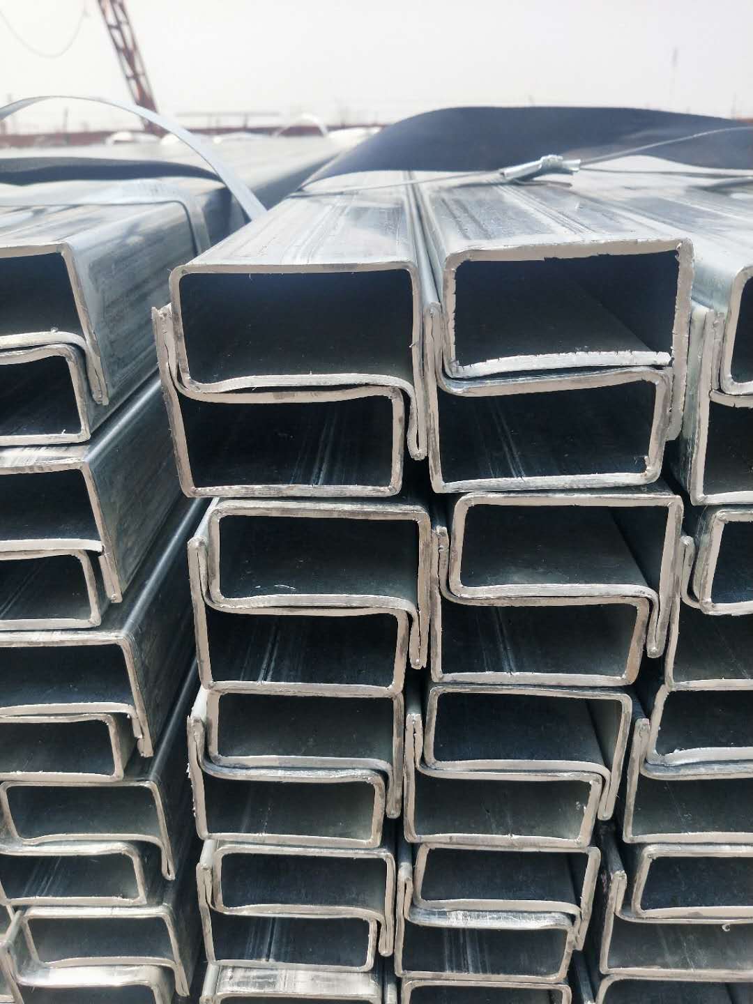 天津304不锈钢P形管厂 梯形管 折叠房