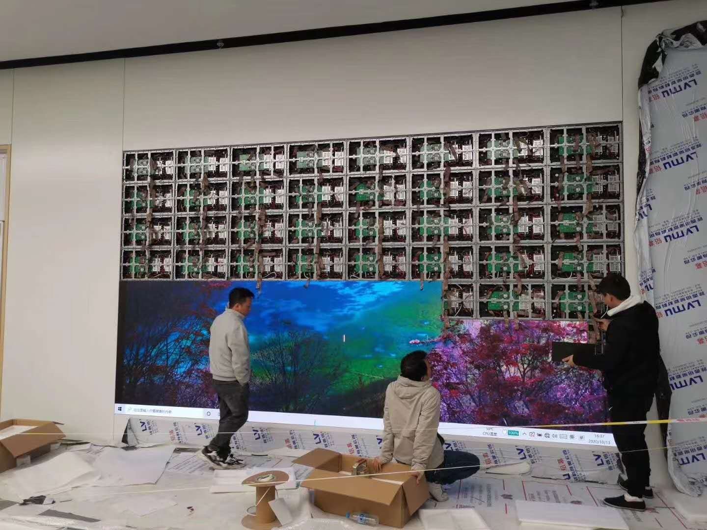 天津会议室p2.5全彩LED显示屏 p2.5电子显示屏 价格实惠