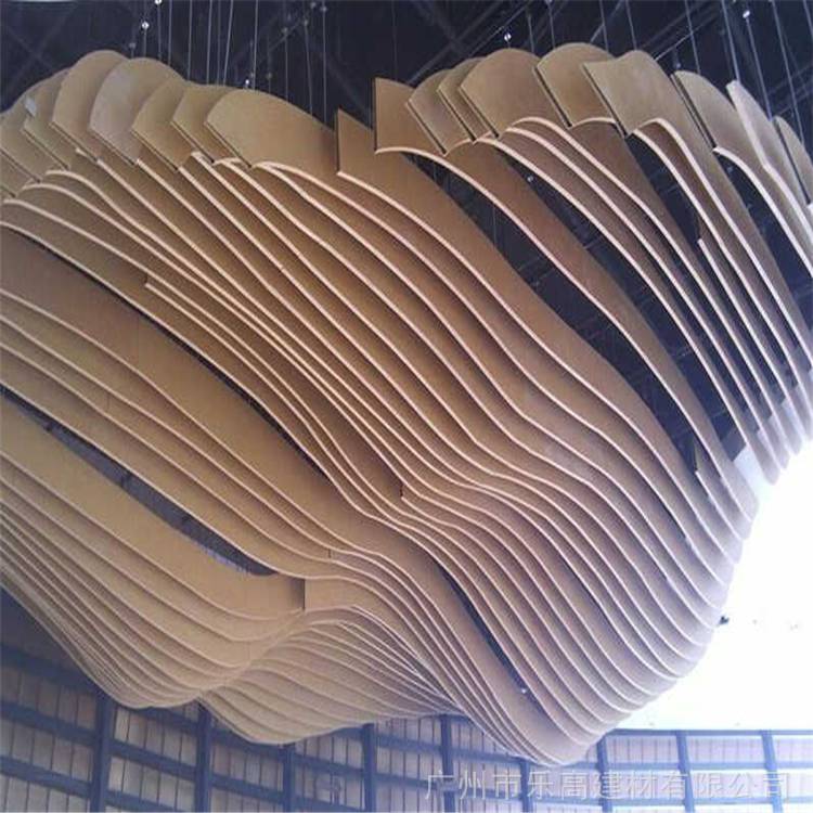 造型铝方通生产厂家 木纹造型铝方通定制 乐高建材造型铝方通天花吊顶