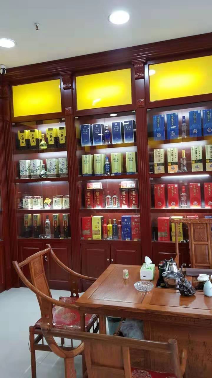 天津精品药店展示柜、货架、红酒展示柜、烤漆珠宝展柜，酒展柜，家访展示柜