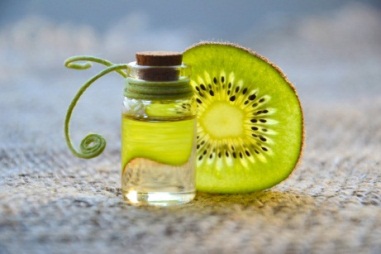 Kiwi Seed Oil Essential Oil