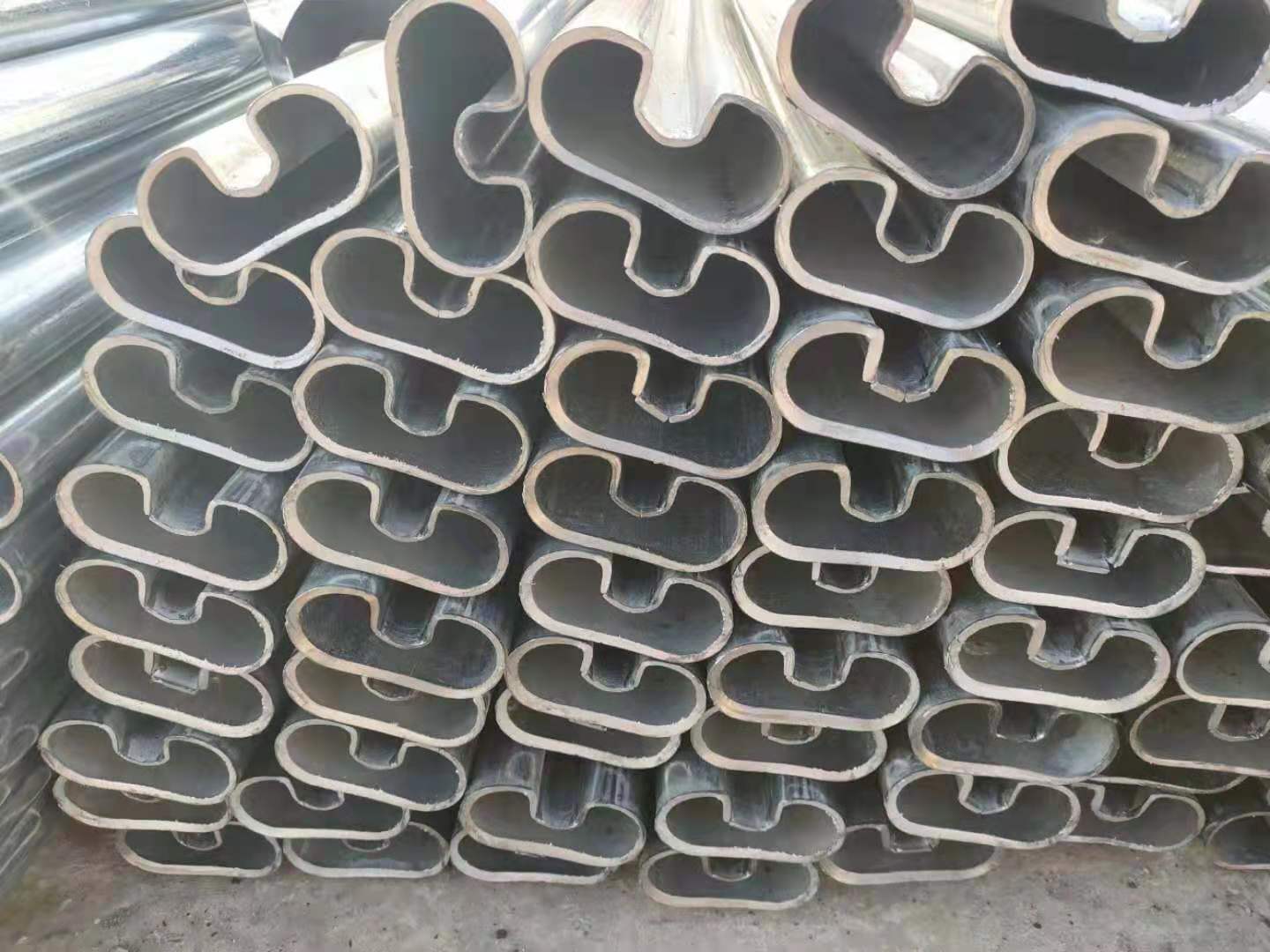 60*120镀锌双面凹槽管生产厂家 凹槽钢管