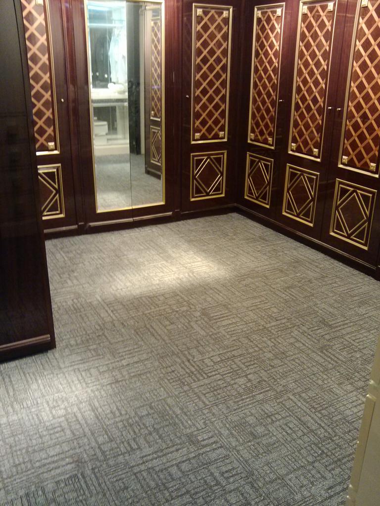 上海商务楼方块地毯