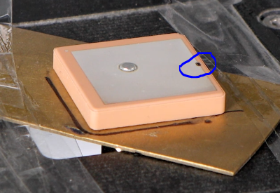 5G陶瓷片天线智能激光机