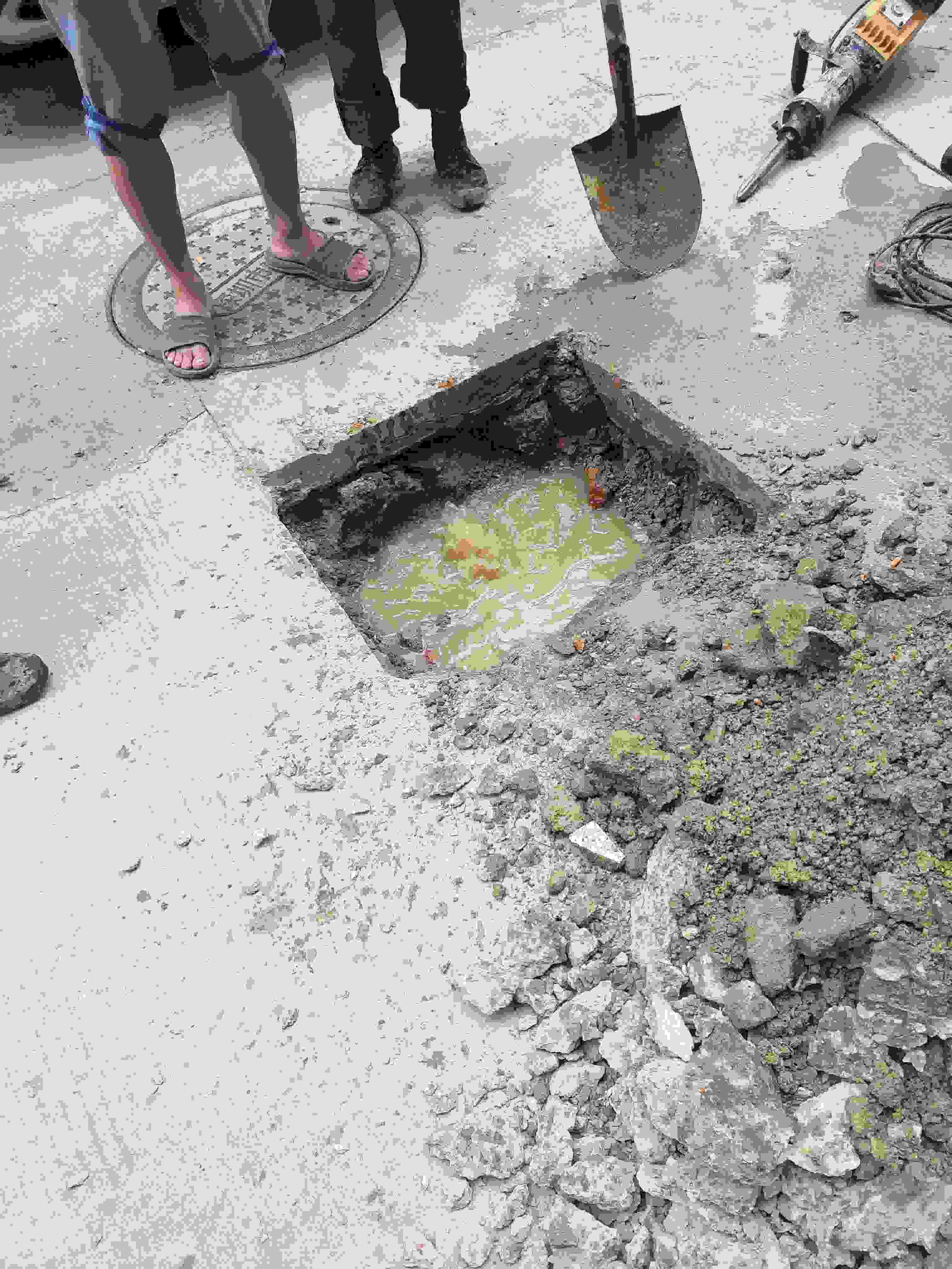深圳市地下管道漏水检测，沙井小区各种埋地管道精准定位漏水点
