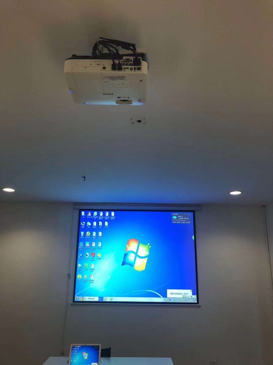 承接中小型培训教室投影机吊顶安装布线工程