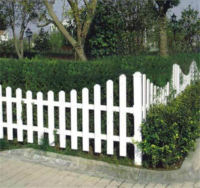 园艺护栏 PVC塑钢护栏 草坪护栏