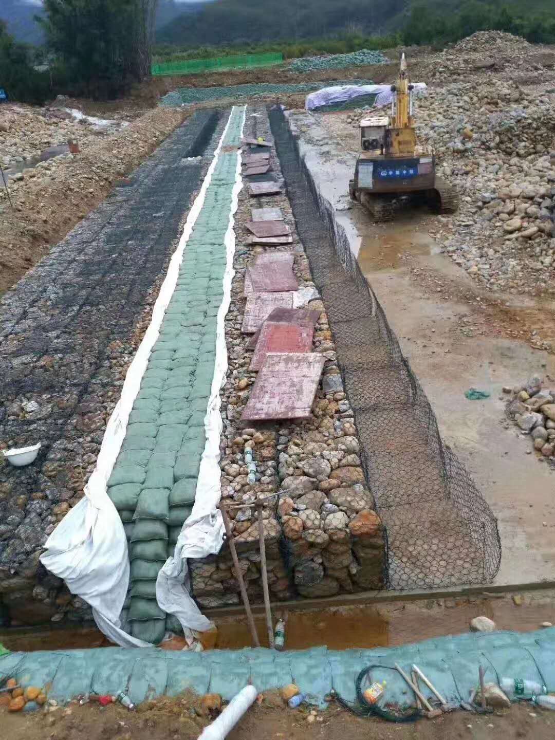 河道工程锌铝合金铅丝网笼 堤坝防洪护岸格宾护垫