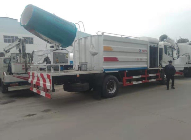 二七区抑尘洒水车,洒水车