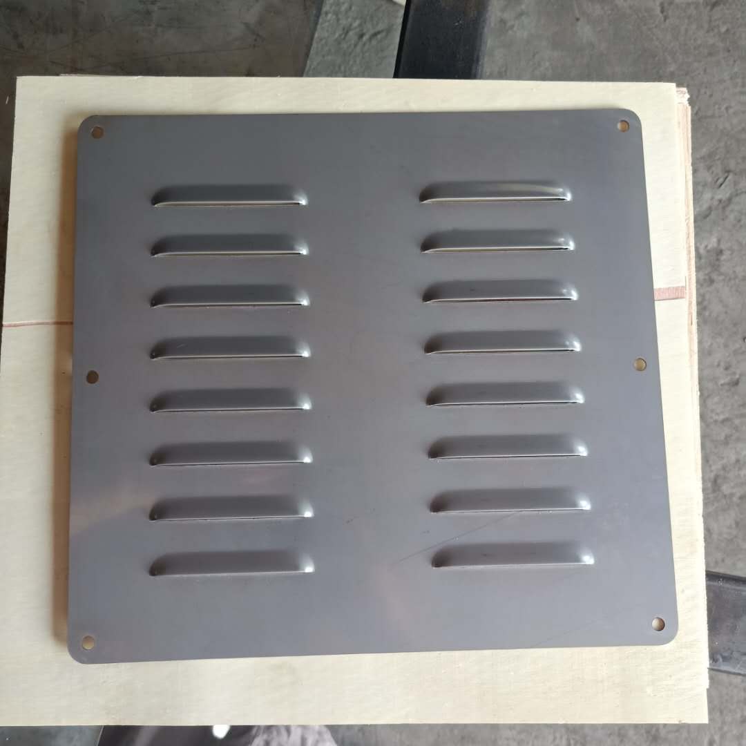 铝板冲孔板A哈尔滨铝板冲孔板批发A铝板冲孔板定做批发