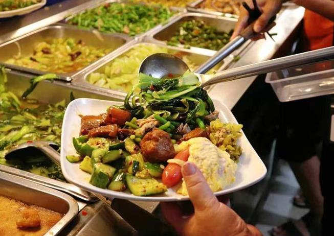 佛山南海工厂食堂承包蔬菜配送公司电话 提供卫生营养美味经济快餐配送服务