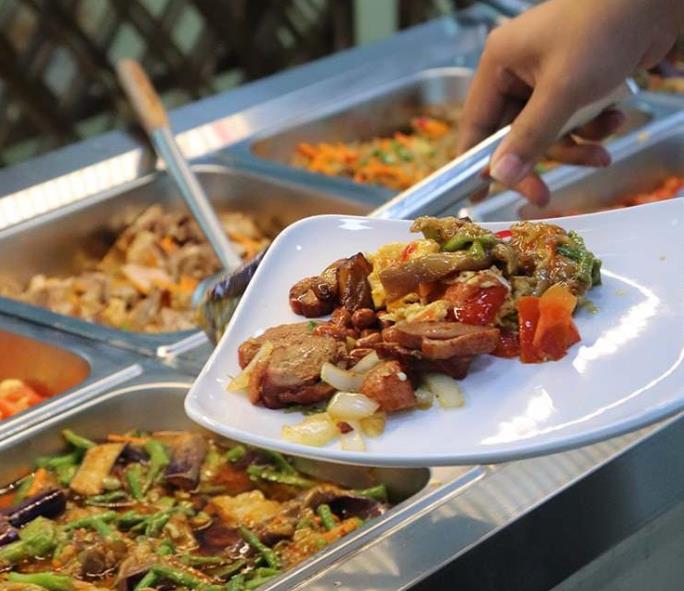 东莞东城区工厂食堂承包蔬菜配送公司 提供卫生营养美味经济快餐配送服务