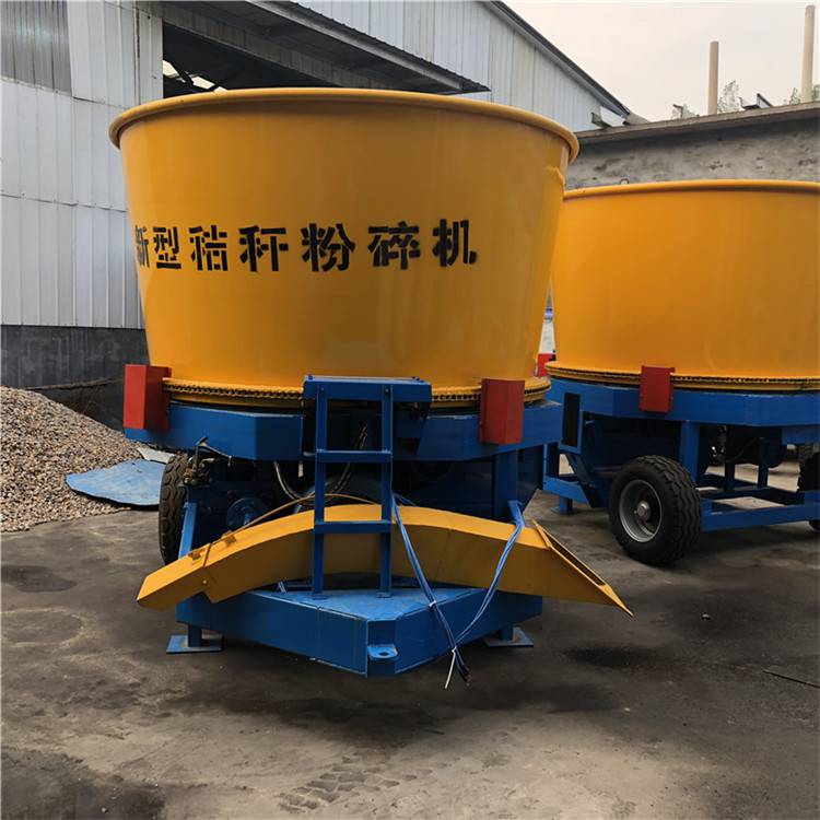 大圆盘进料口草捆粉碎机 产量高大型养殖场粉草机
