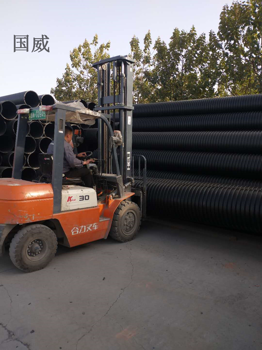 西宁PE聚乙烯钢丝复合管批发厂家 碳素钢骨架PE缠绕排水管 抗刻划型