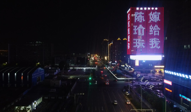 郑州**媒体建海国际中心楼体灯光秀+LED大屏广告