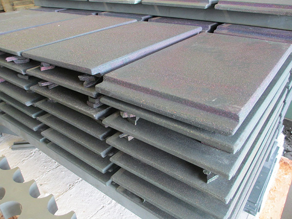江苏高邮电炉碳化硅板 碳化硅承烧板 高温带孔棚板厂家直销 高温碳化硅陶瓷板