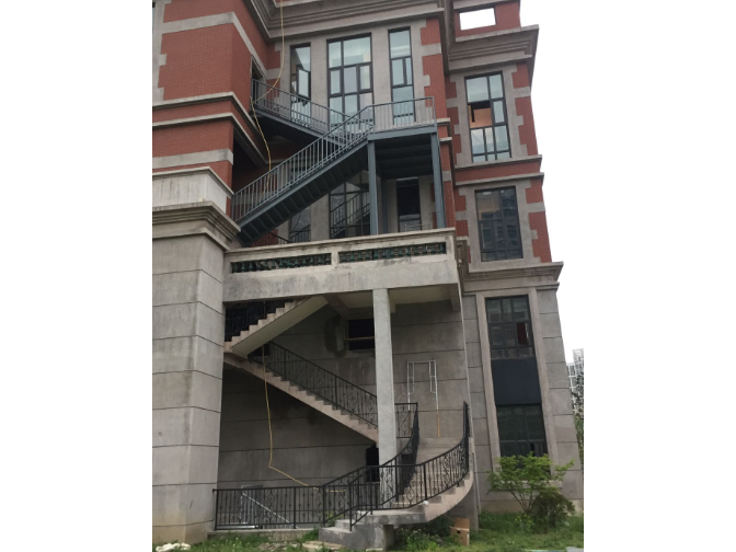 温州工程用钢结构楼梯施工公司 上海拓立建筑装饰工程供应