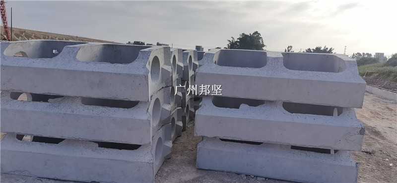 深圳混凝土砌块河道生态框成品 水利防护砖 景观护坡砖厂家
