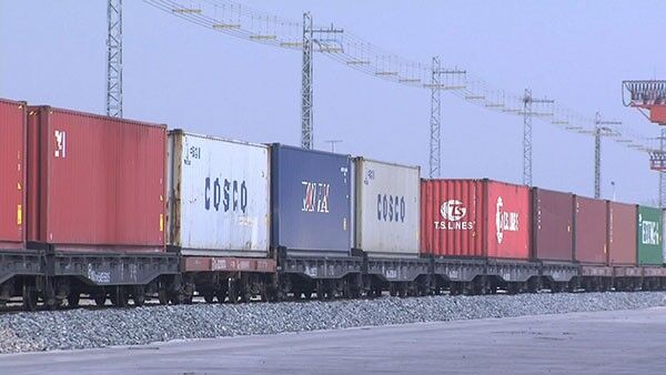 青岛到新疆甘肃铁路篷车货物运输山东中银世纪供应链管理有限公司