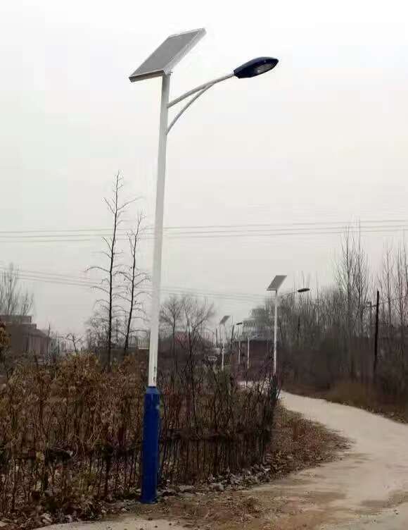 供应荆州LED路灯灯杆-太阳能路灯厂家批发价格-太阳能庭院灯规格