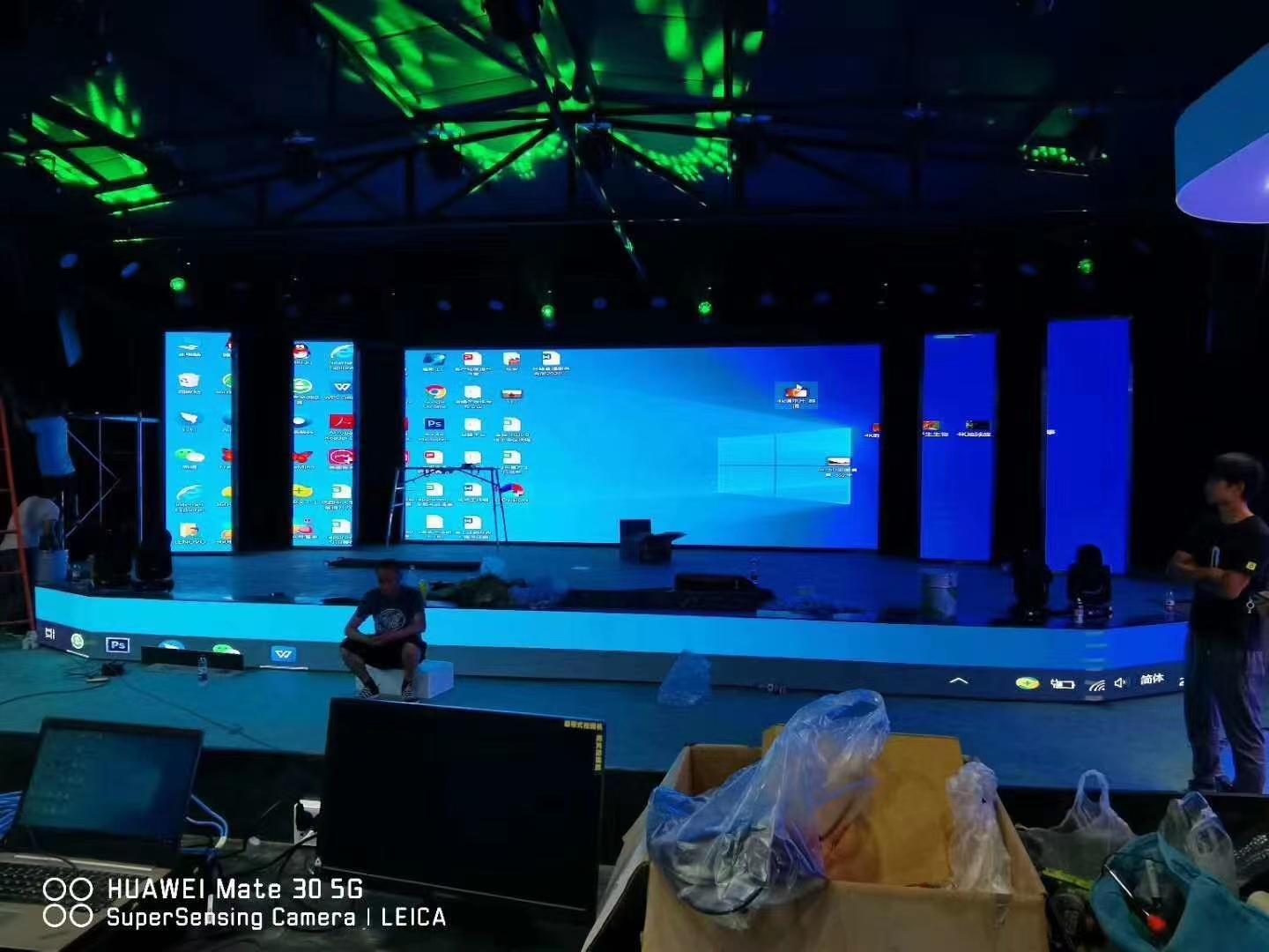 广州展会舞台户外P8LED显示屏LED大屏幕