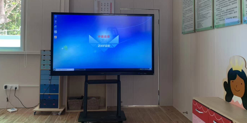 杨浦区教学触控一体机电话 诚信为本 上海实翟计算机供应