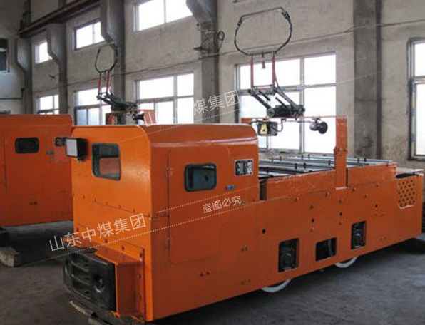中煤电机车3吨架线式保养方法