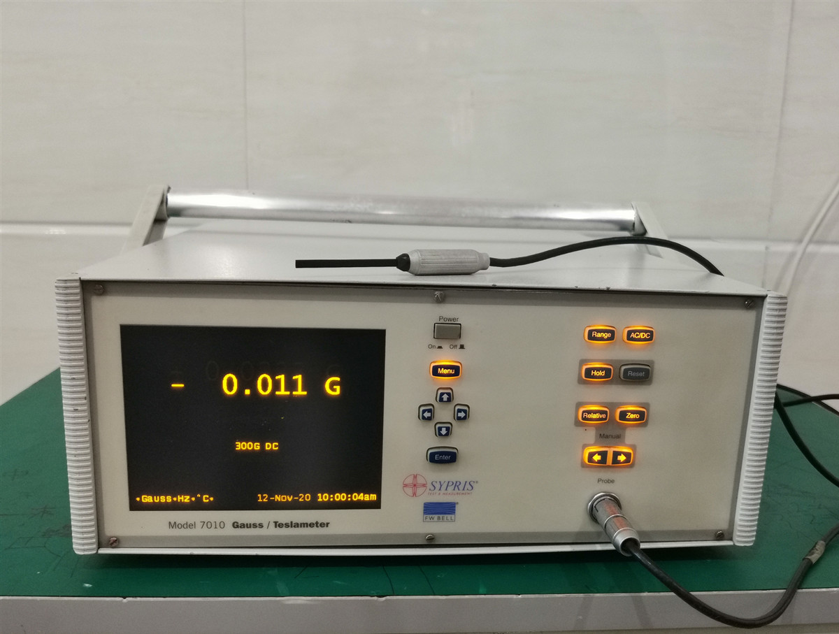 Model 7010精密高斯计 电磁波量测器