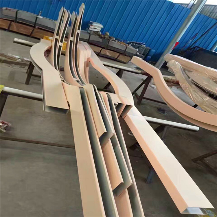 阳江造型弧形铝方管定制