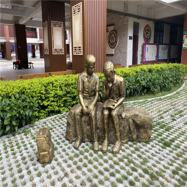 惠州商场美陈玻璃钢卡通雕塑规格