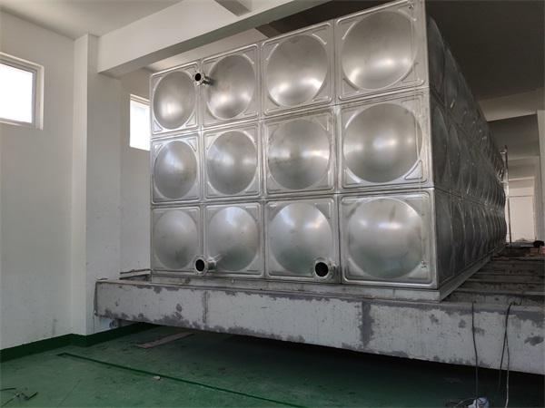 150吨圆形不锈钢水箱 方型水箱
