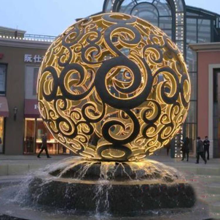 湖北宜昌工厂定制大型不锈钢镂空圆球雕塑