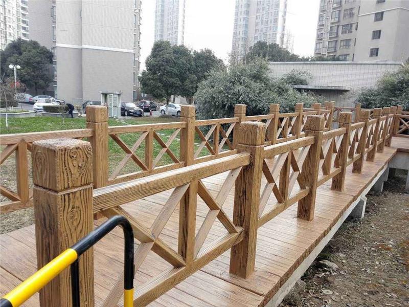 上海水泥仿木栏杆制作公司