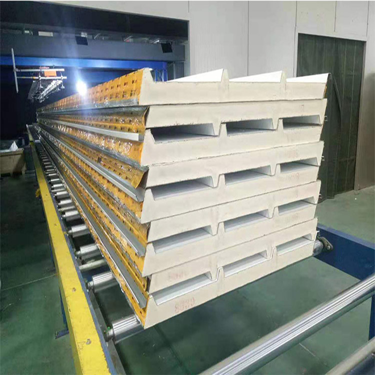河北A级聚氨酯板生产厂家 聚氨酯岩棉彩钢复合板 一条龙服务