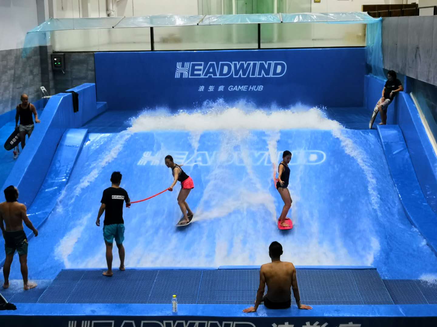高端游乐设备水上冲浪出租出售滑板冲浪模拟器