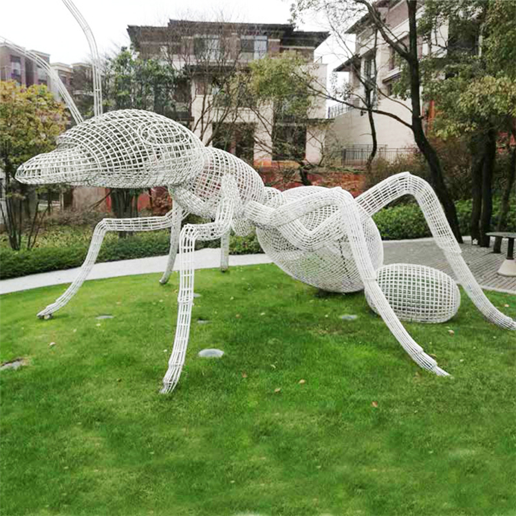 加工 小蚂蚁雕塑 白钢蚂蚁雕塑