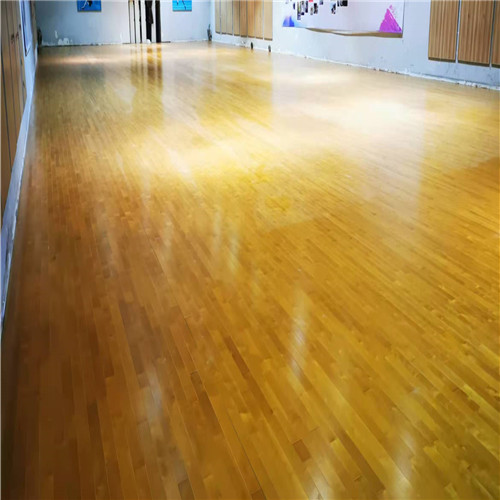 盐山县开发区宇跃地板-体育木地板公司-批发零售运动地板