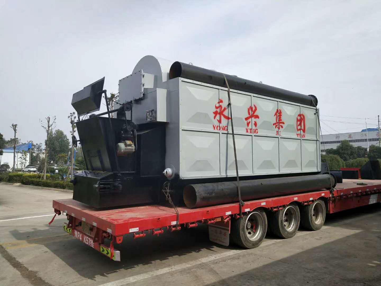 河南永兴锅炉集团供应CDZL4吨卧式生物质常压热水锅炉